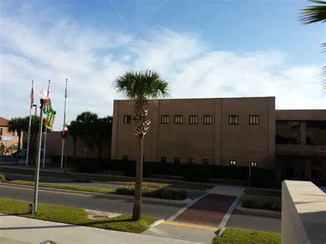 Lake county fl jail - Find information about Lake County FL Jail, a low-security detention center for inmates awaiting trial or sentencing. Learn about visitation, programs, …
